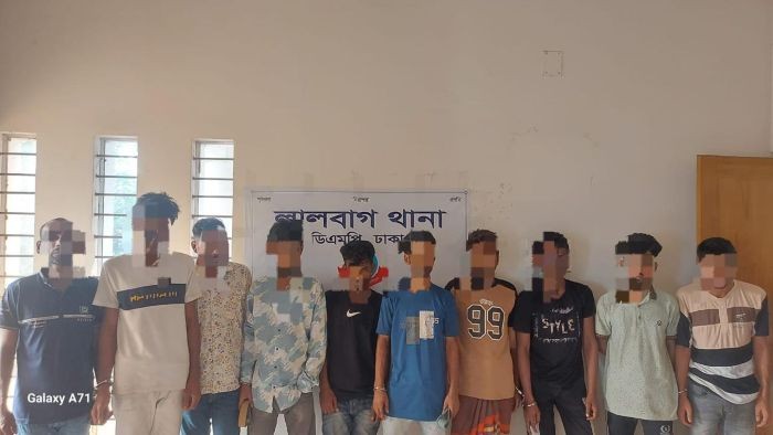 ঢাকার লালবাগে বিশেষ অভিযানে গ্রেপ্তার ১৩